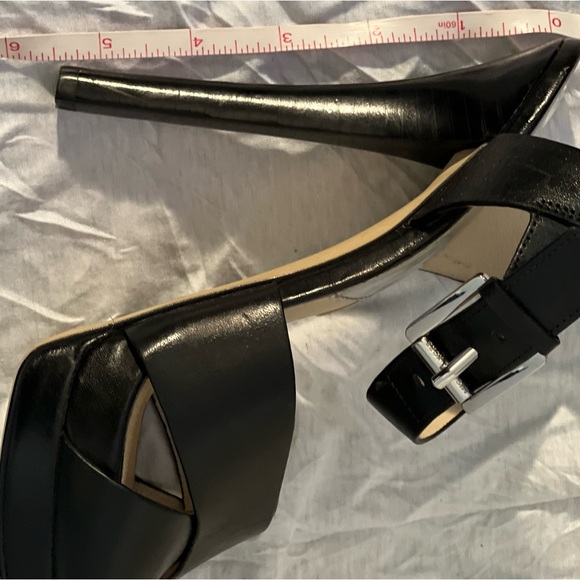 Michael Michael Kors Odessa Platform Black Sandals Leather Heels Sz 9 - Picture 2 of 6